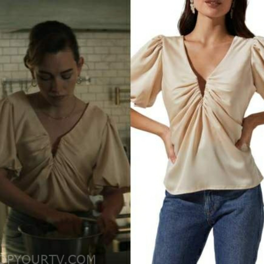 Astr the label deep v balloon sleeve top S champagne SEEN ON LOVEQUIN YOUNETFLIX